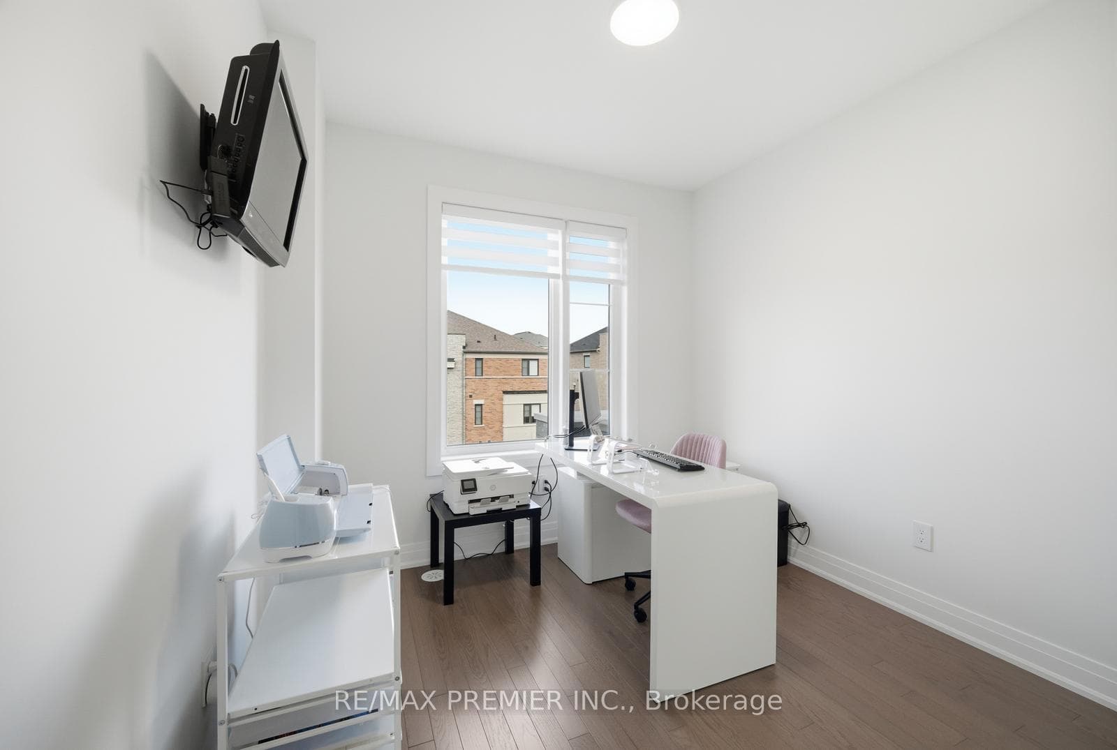 229 Vermont Avenue photo 31