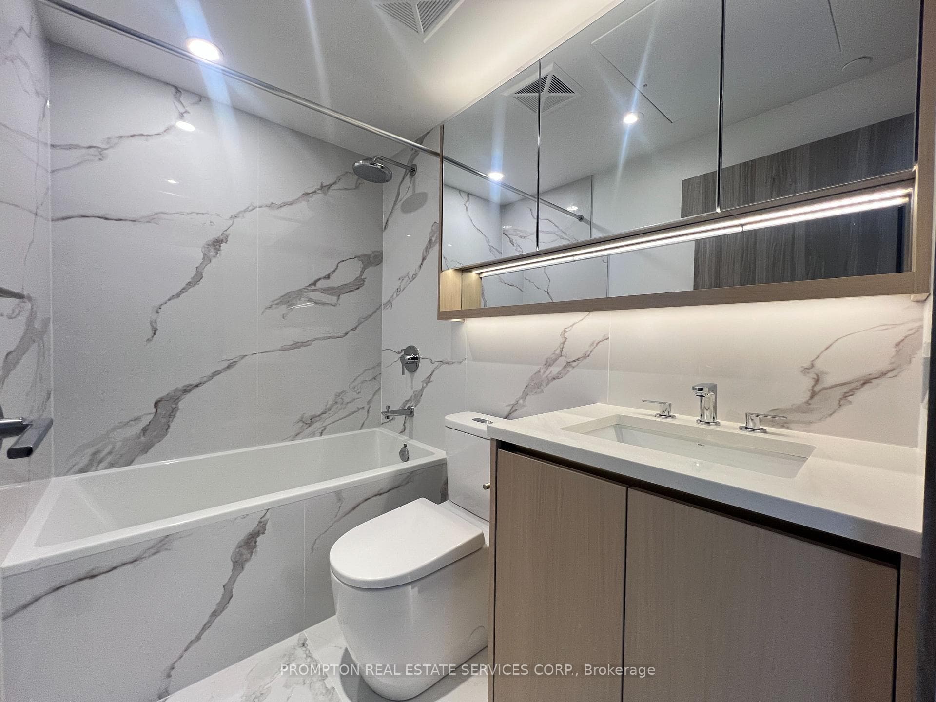 68 Esther Shiner Boulevard Unit 2310 photo 9