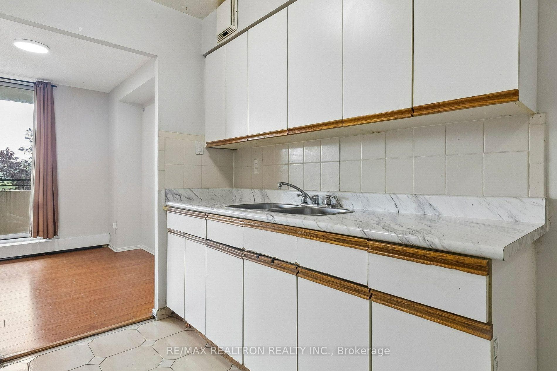 101 Prudential Drive Unit 205 photo 29