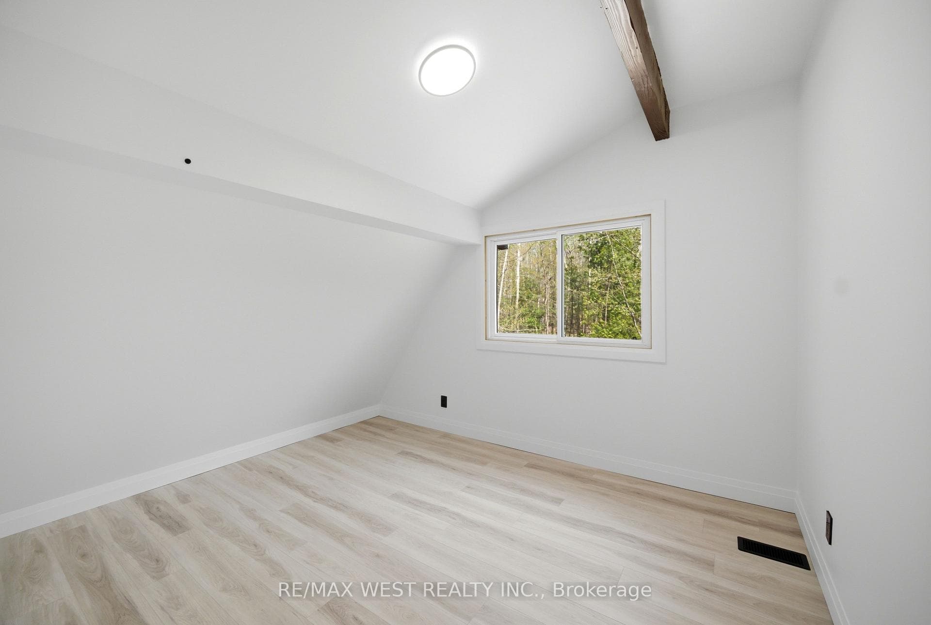 61 Antigua Drive photo 30