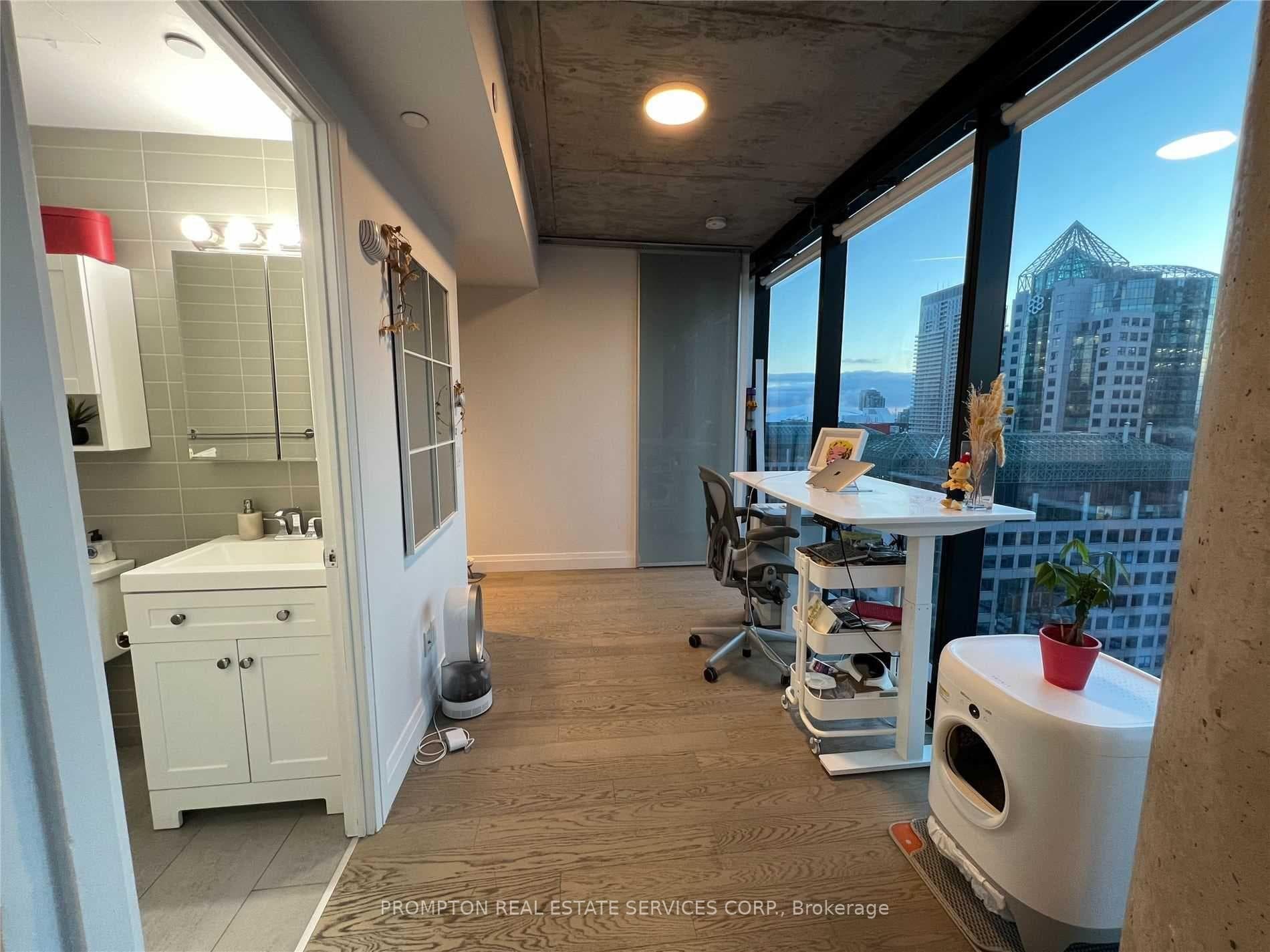 224 King Street Unit 2301 photo 4