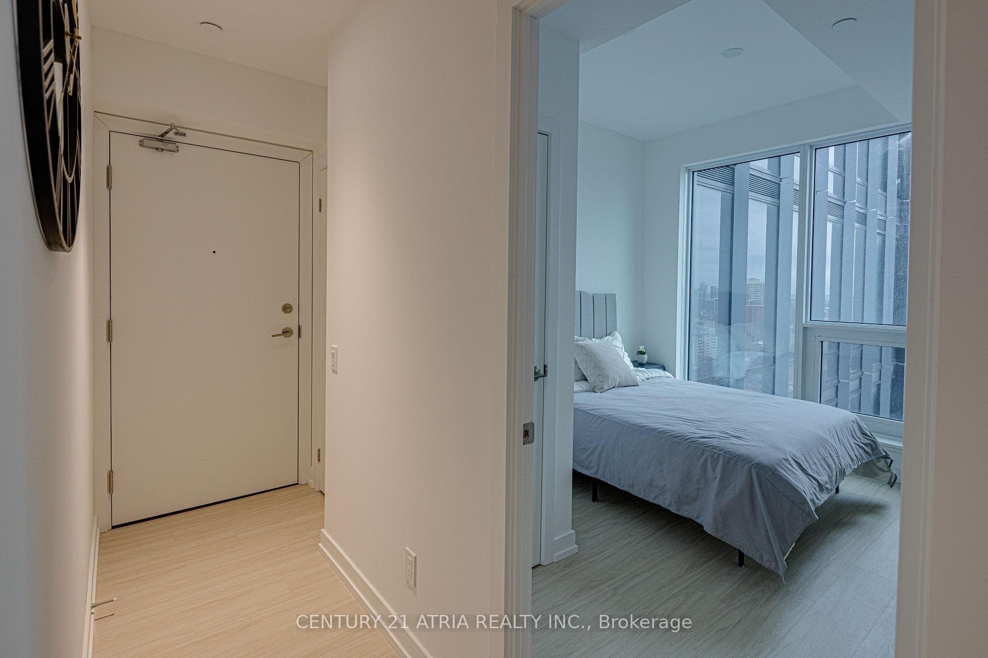 8 Wellesley Street Unit 2610 photo 6