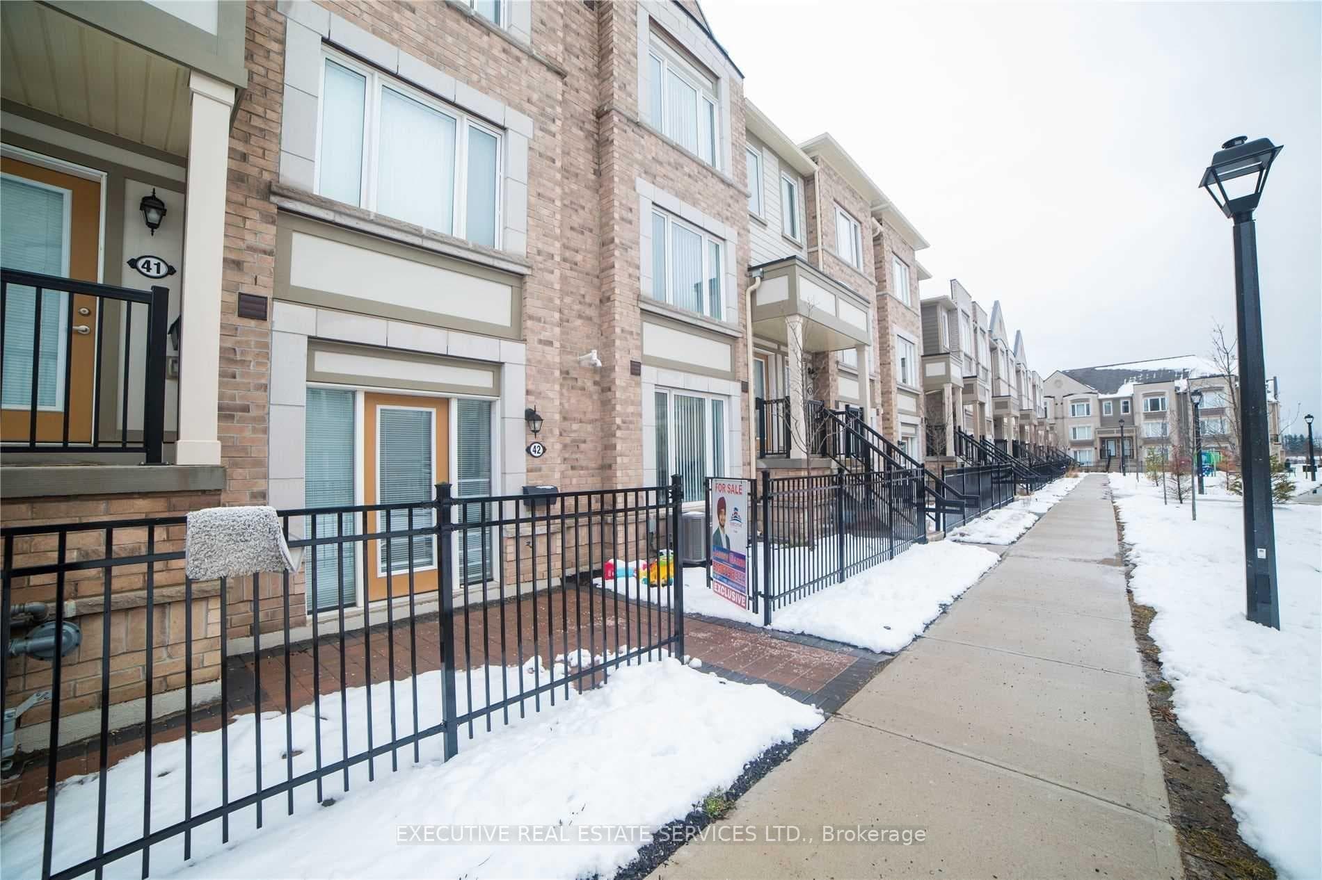 1 Beckenrose Court Unit 42 photo 2