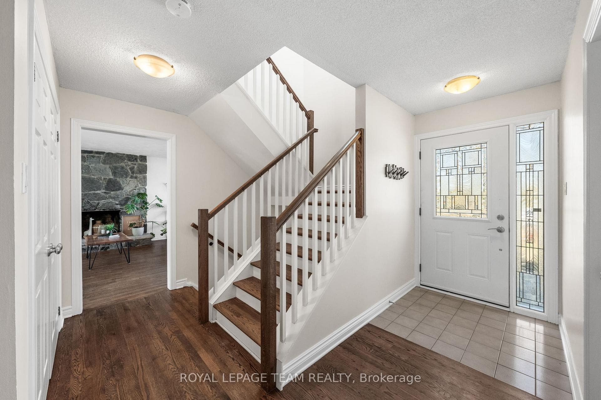 1081 Boucher Crescent photo 5