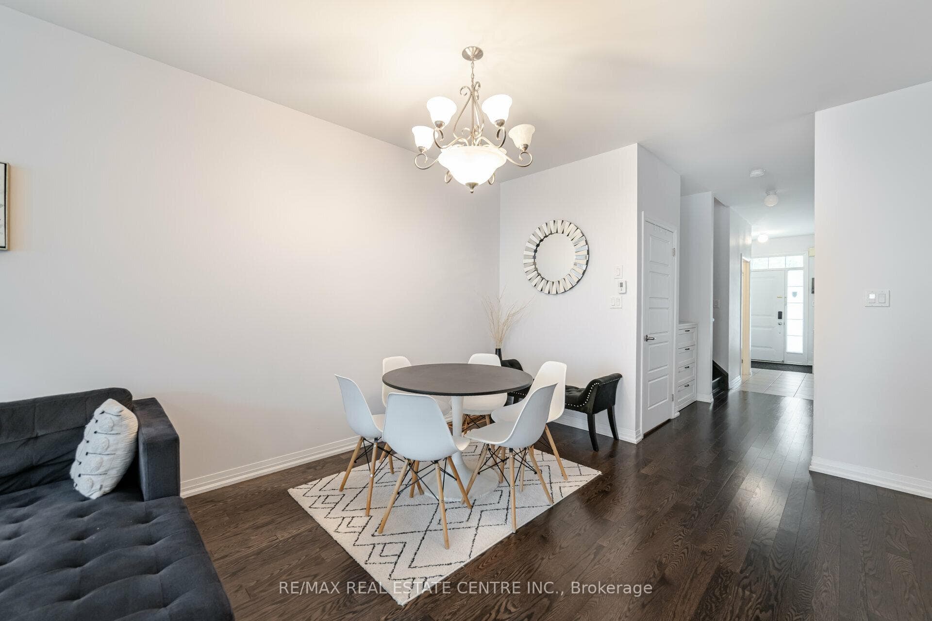59 Henry Crescent photo 7