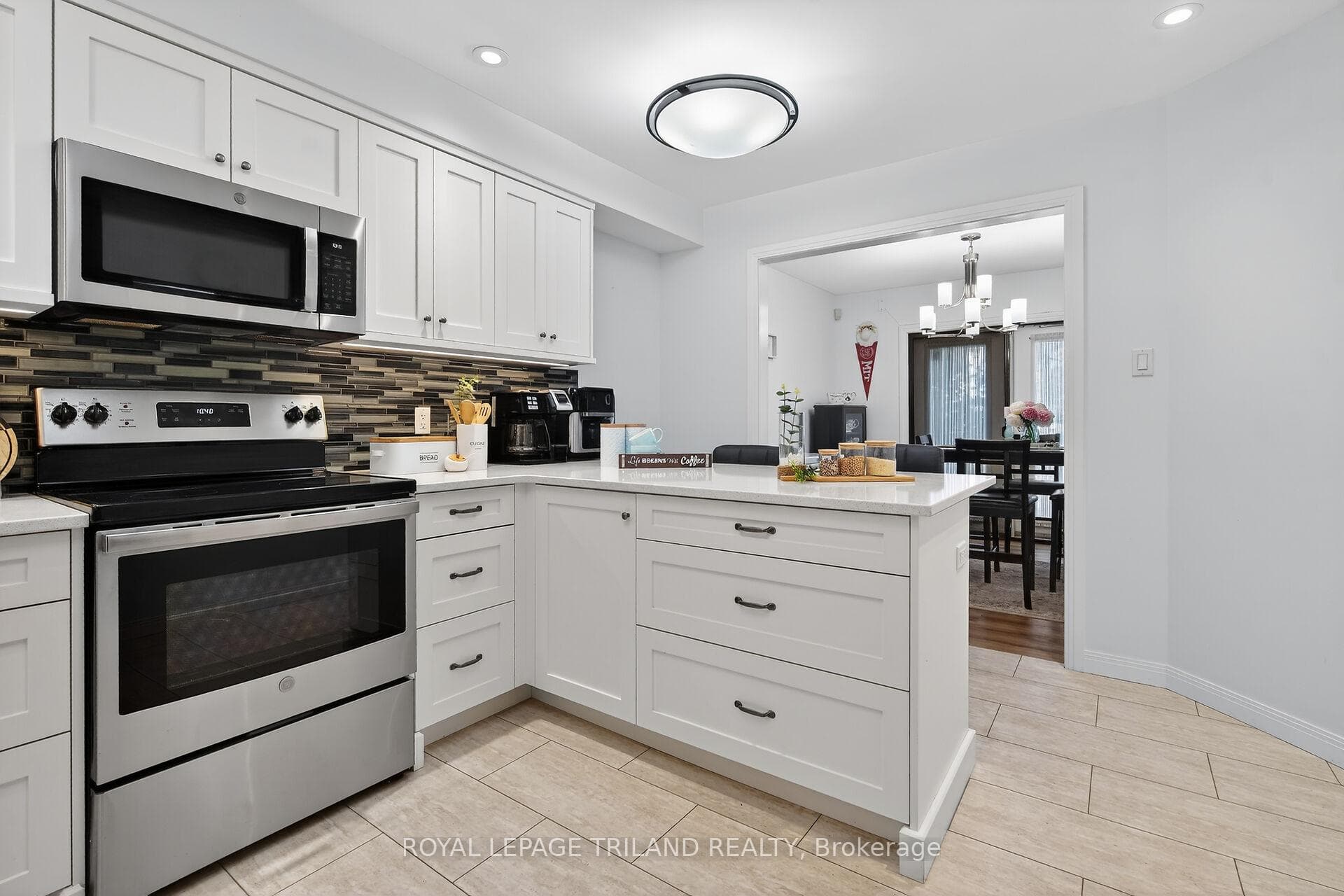 155 KILLARNEY Road Unit 14 photo 19