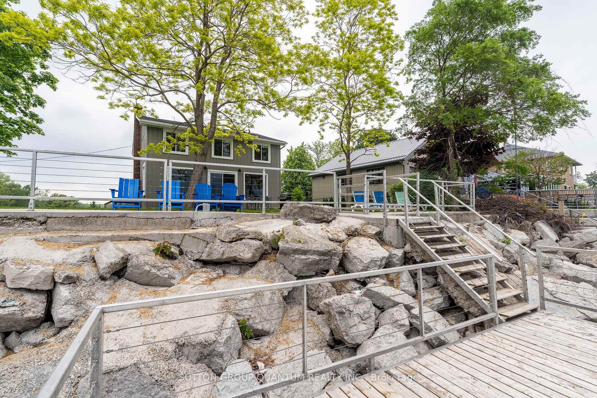 2118 Lakeshore Road photo 37