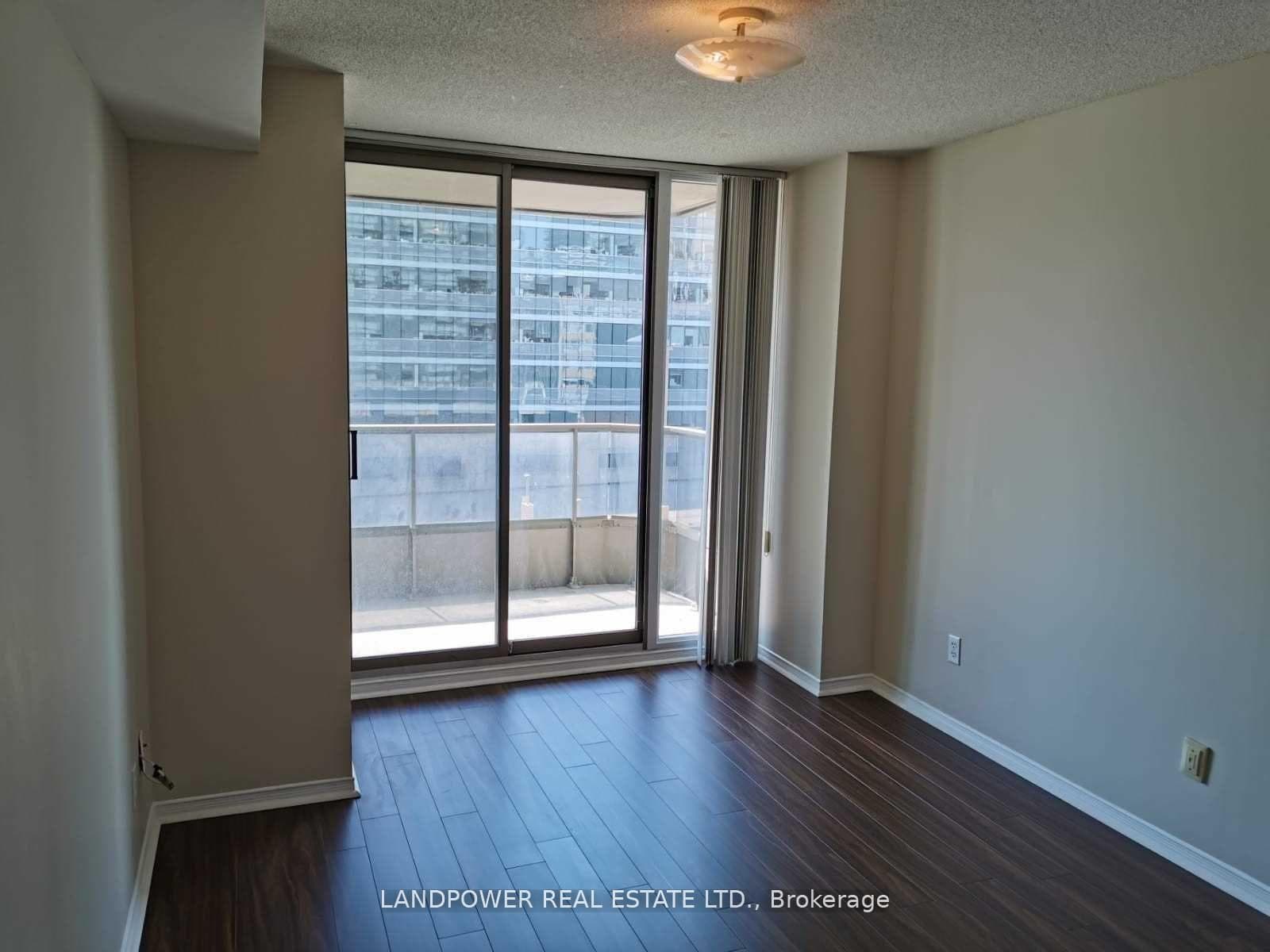 750 Bay Street Unit 1209 photo 6