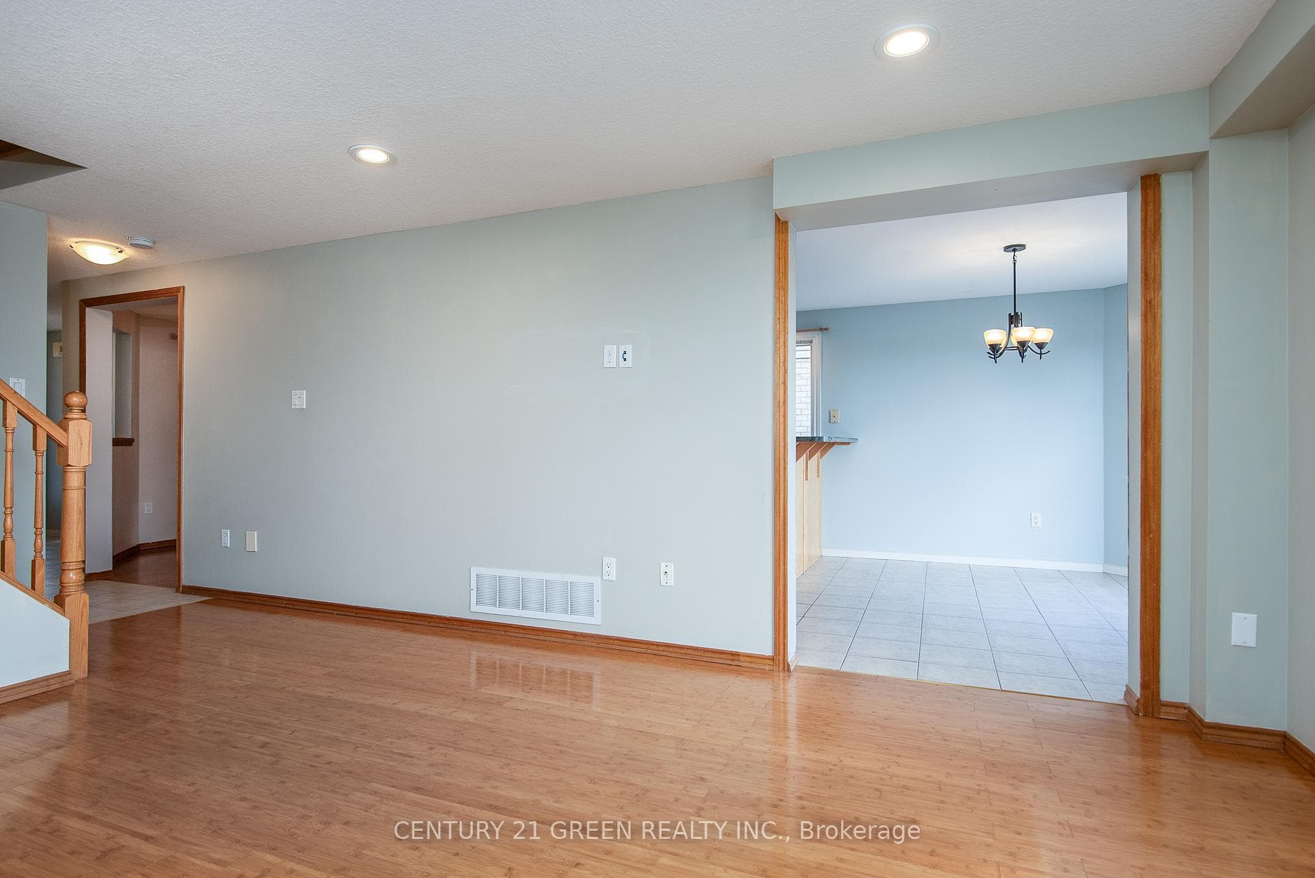 27 Lynn Court photo 13