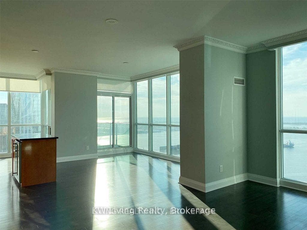 16 Harbour Street Unit 4405 photo 25