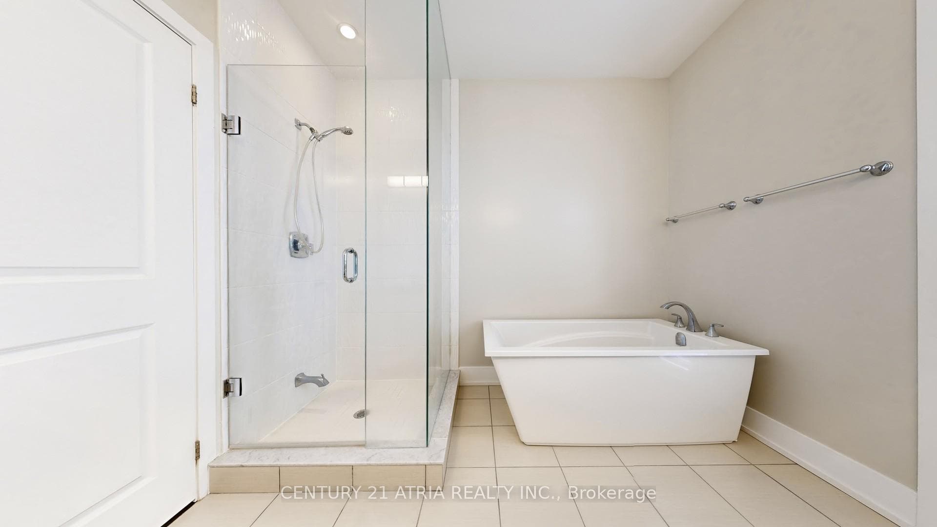 15 Thorncrest Drive photo 42