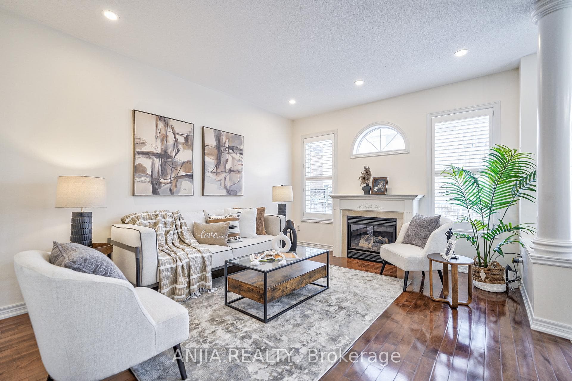 12 Hermitage Boulevard photo 12