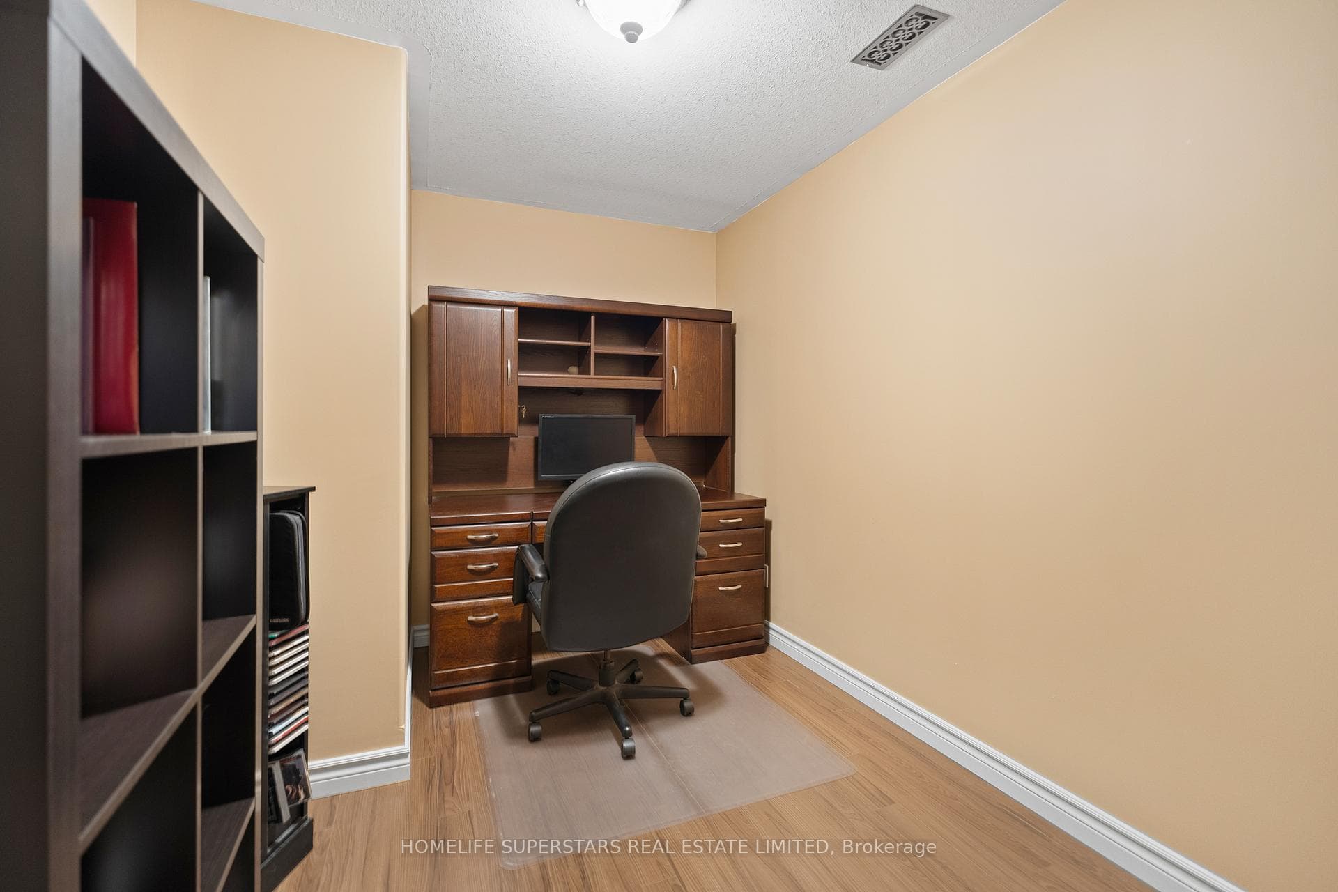 2663 Thompson Road photo 26