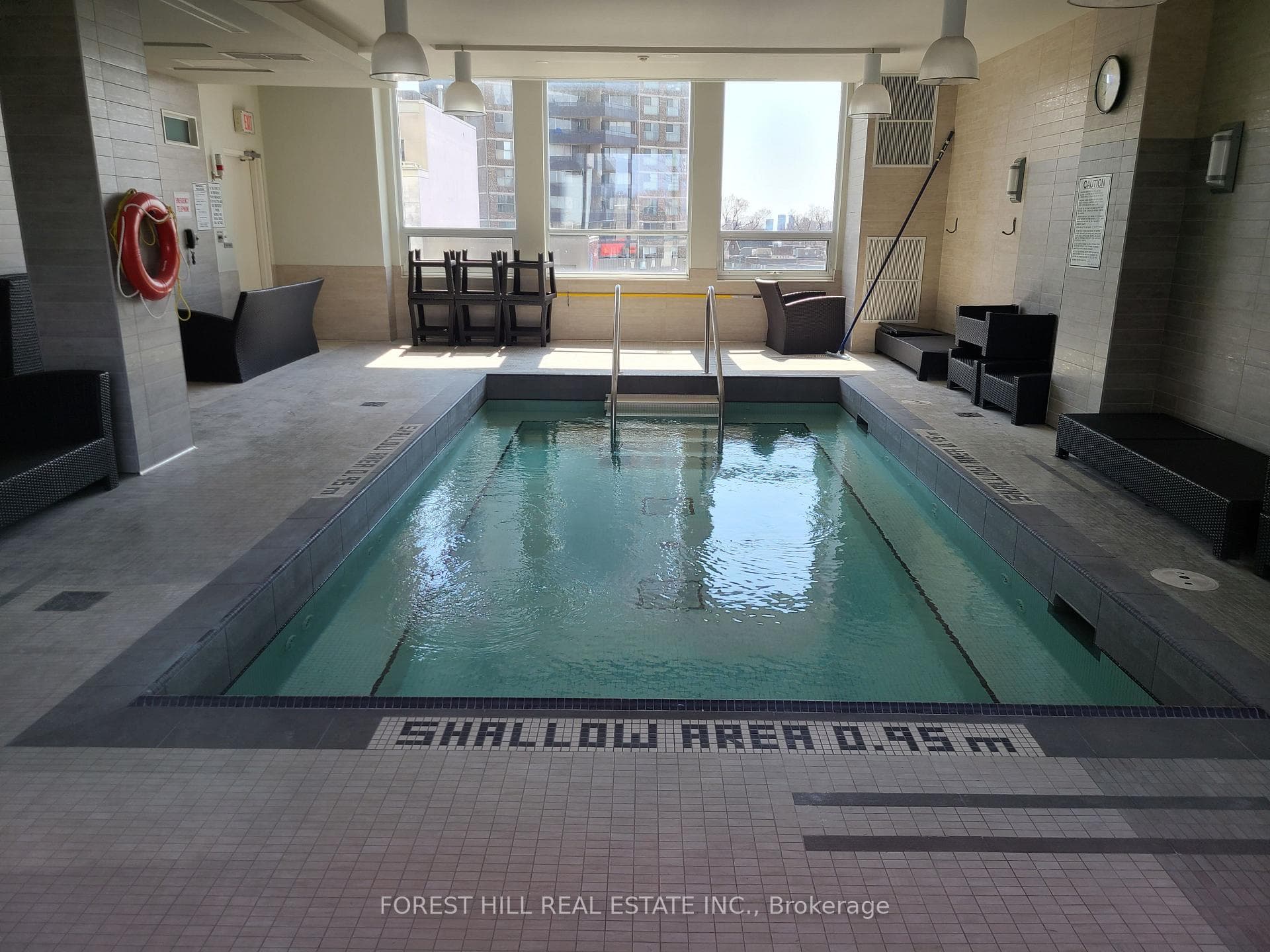 500 St. Clair Avenue Unit 401 photo 15