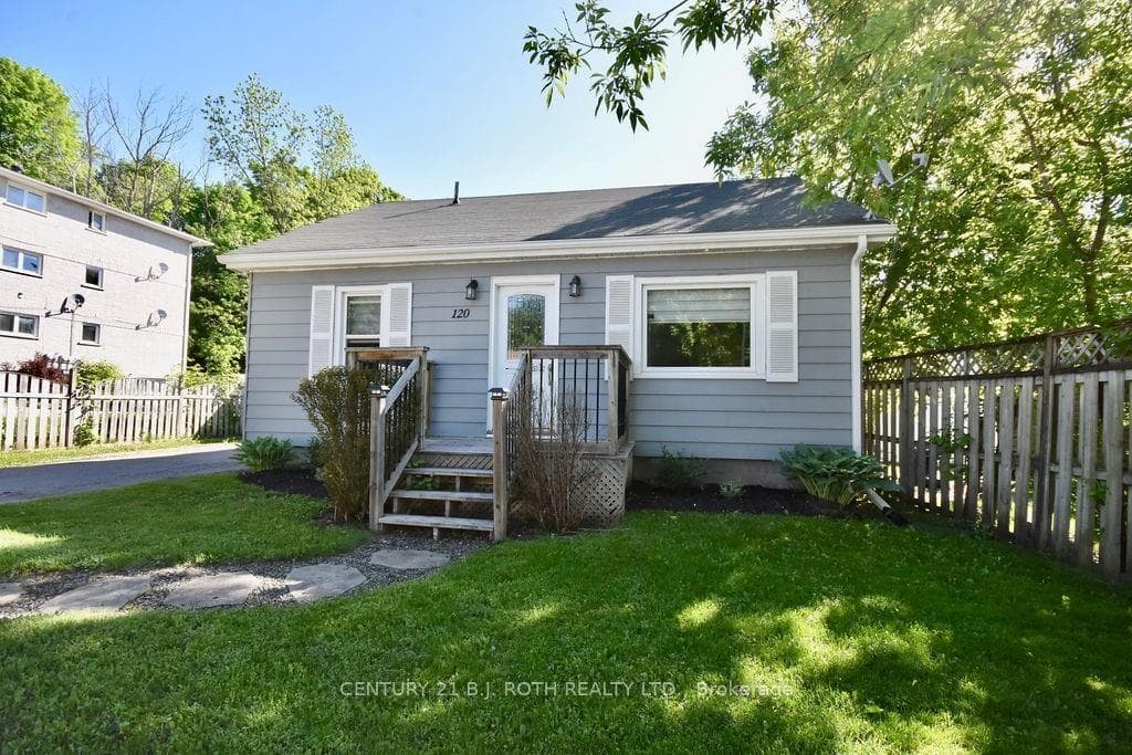 120 WESTMOUNT Drive photo 3