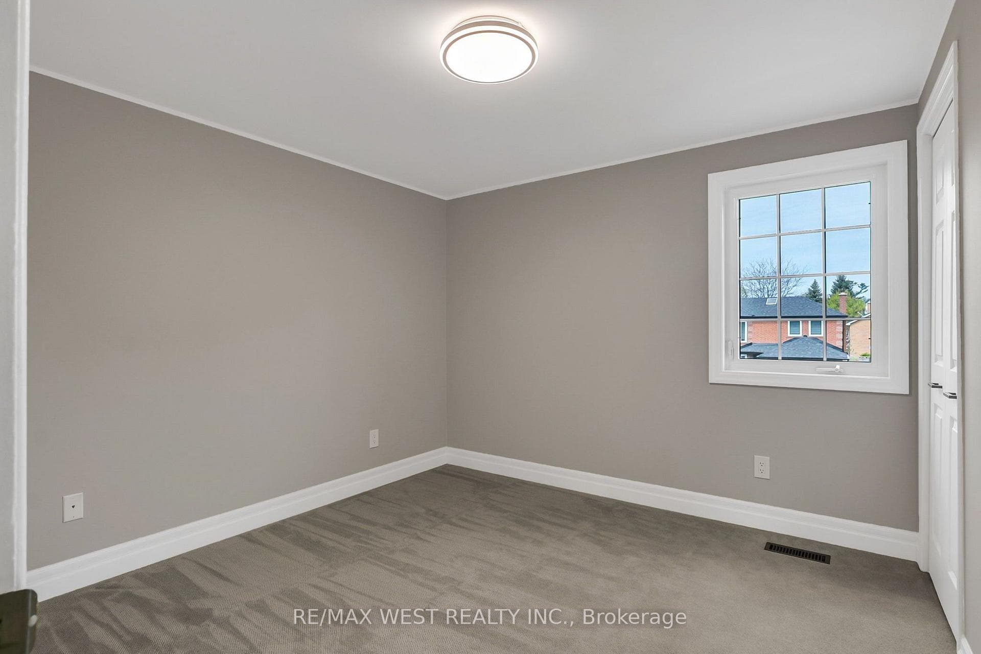 930 Maramis Court photo 33