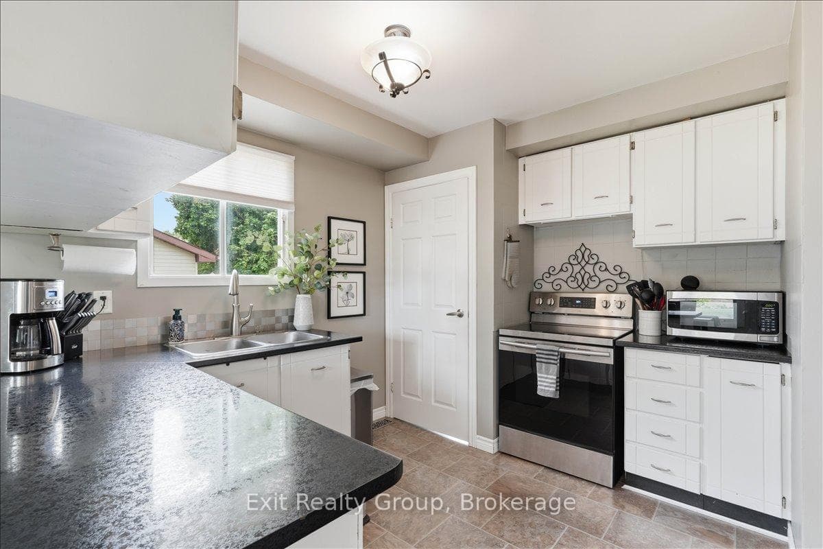 51 Sidney Road photo 8