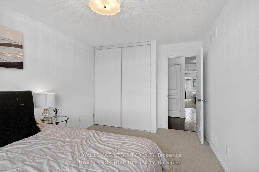 345 Cooks Mill Crescent photo 39