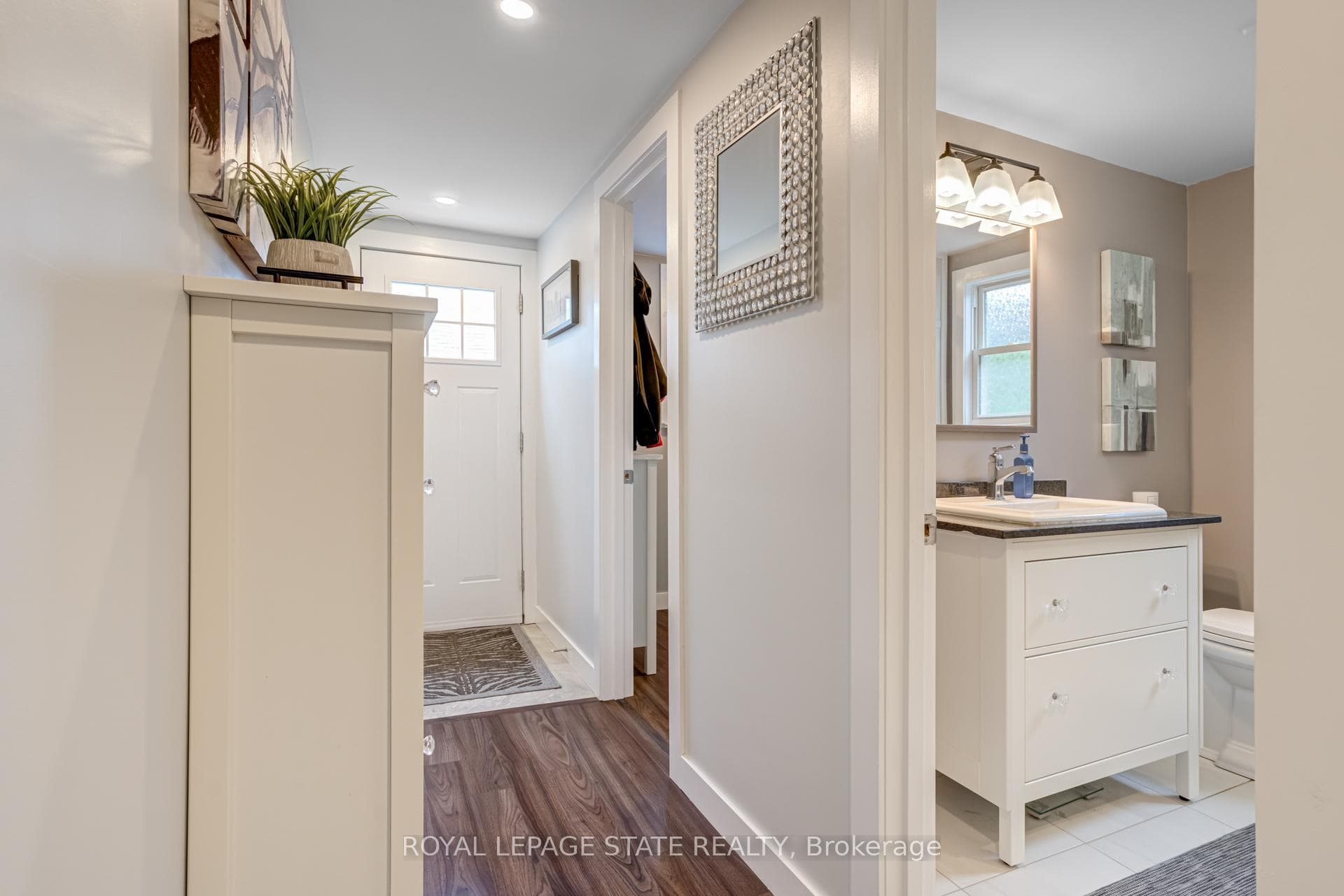 9056 Airport Road photo 15