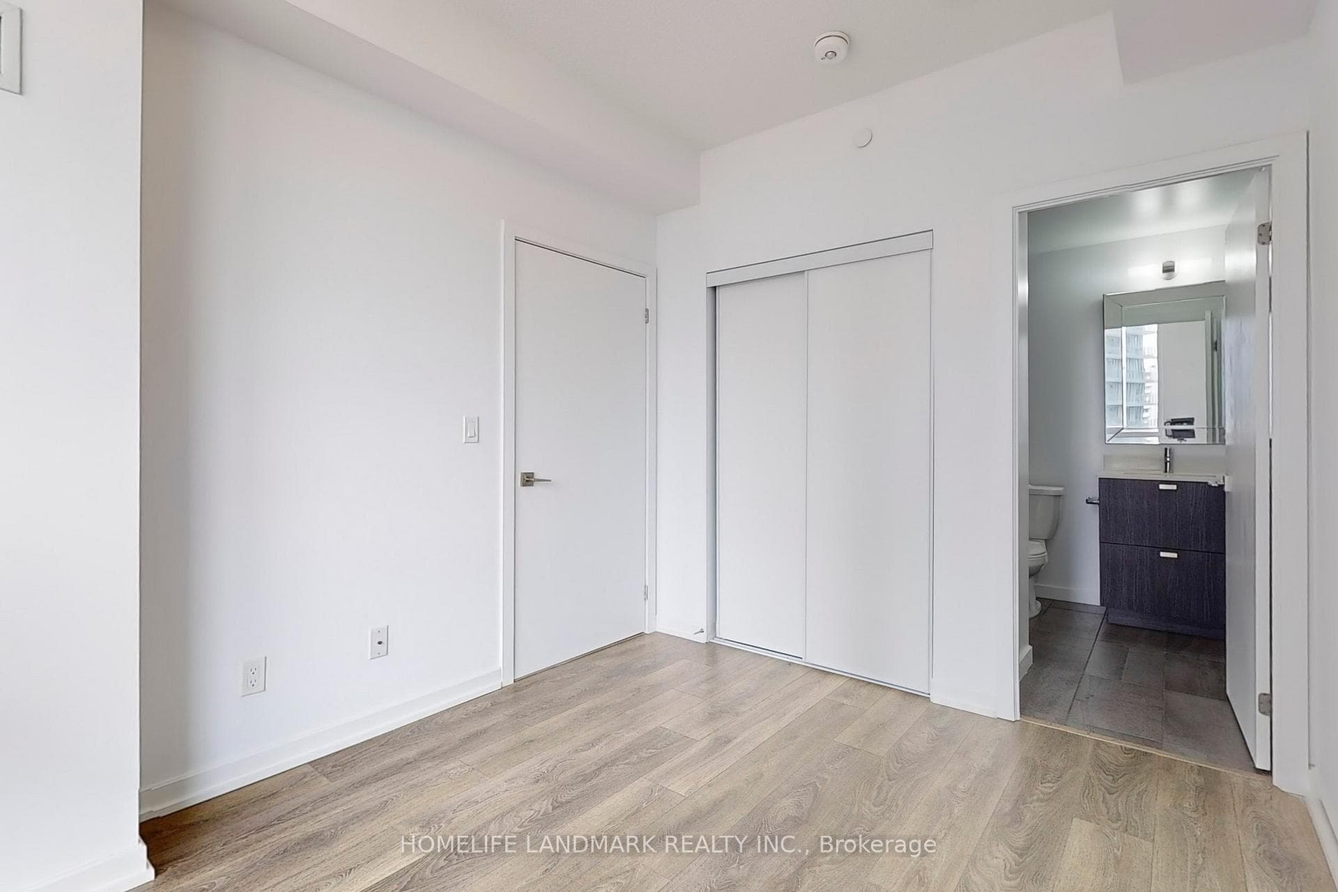 56 Forest Manor Road Unit 803 photo 16