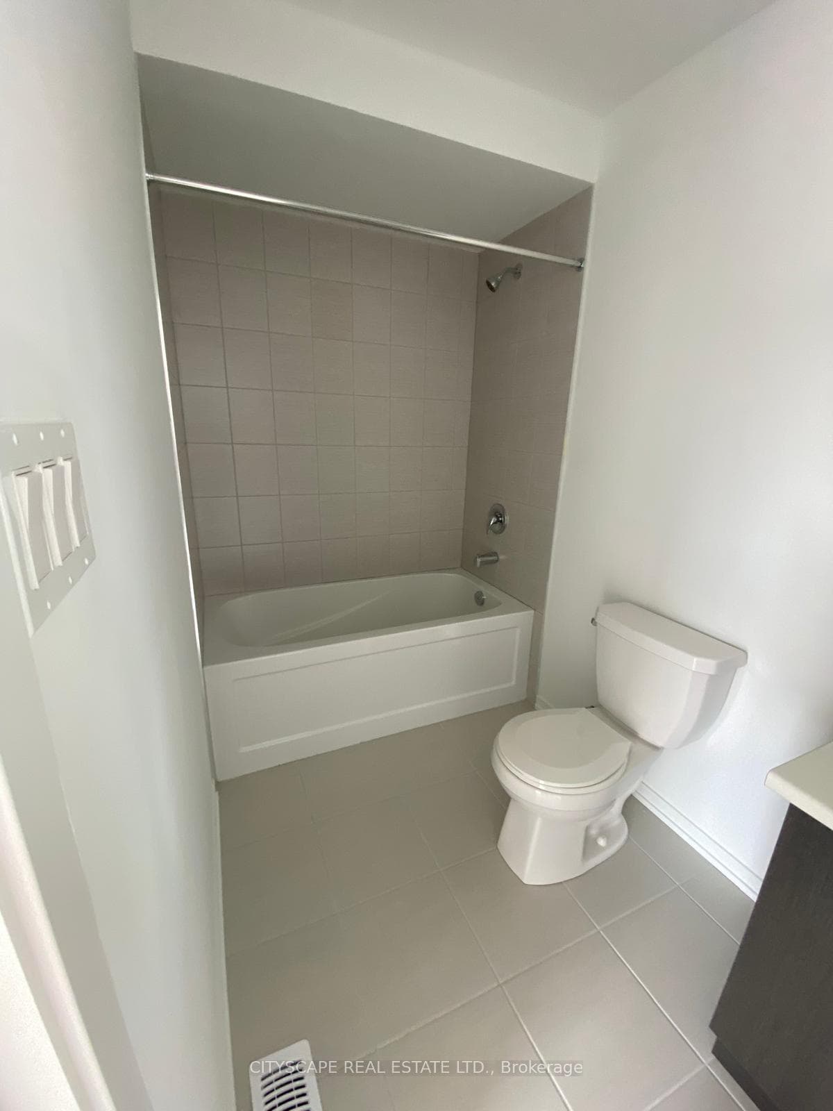 14 Pegler Street photo 6