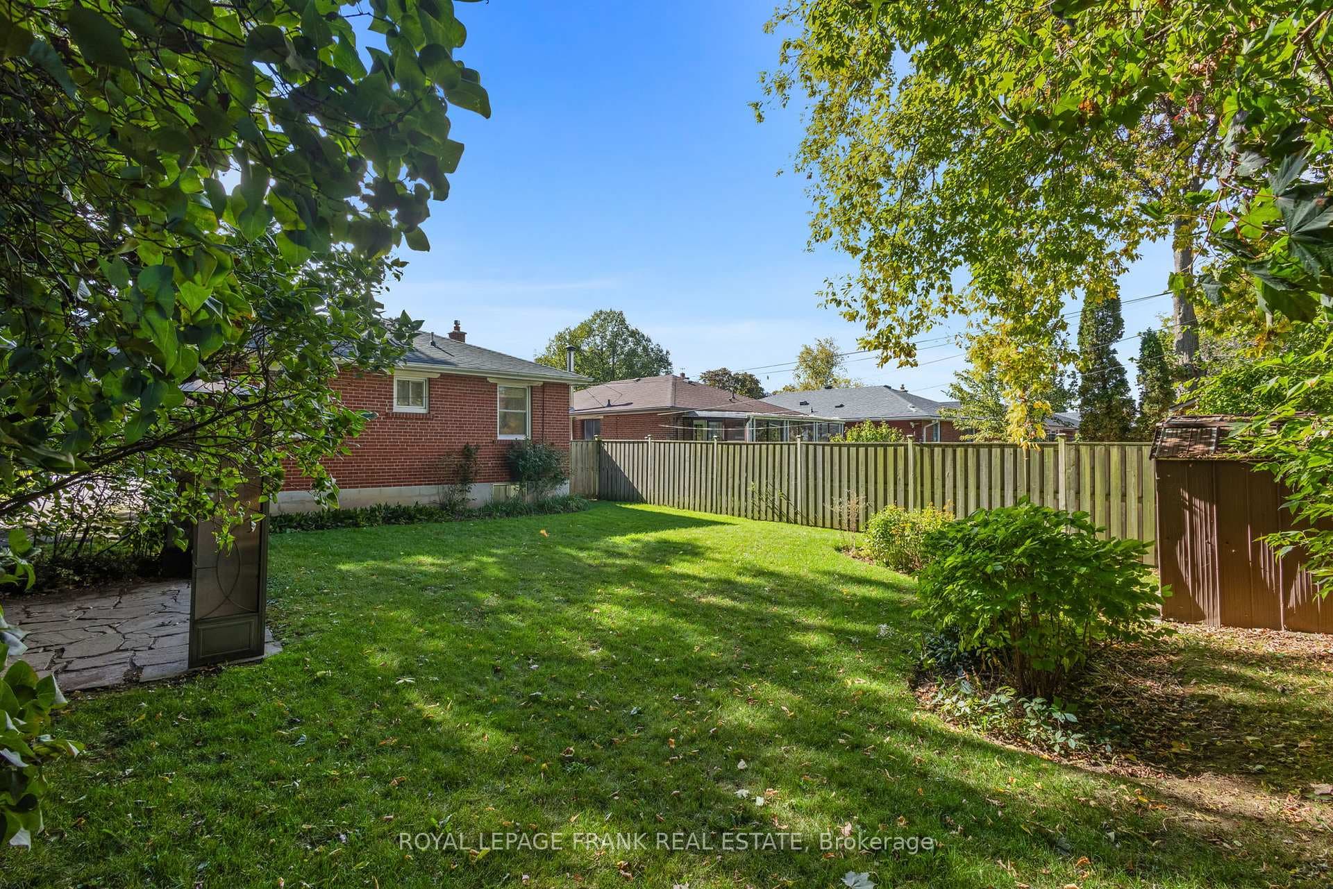 84 Chestermere Boulevard photo 36
