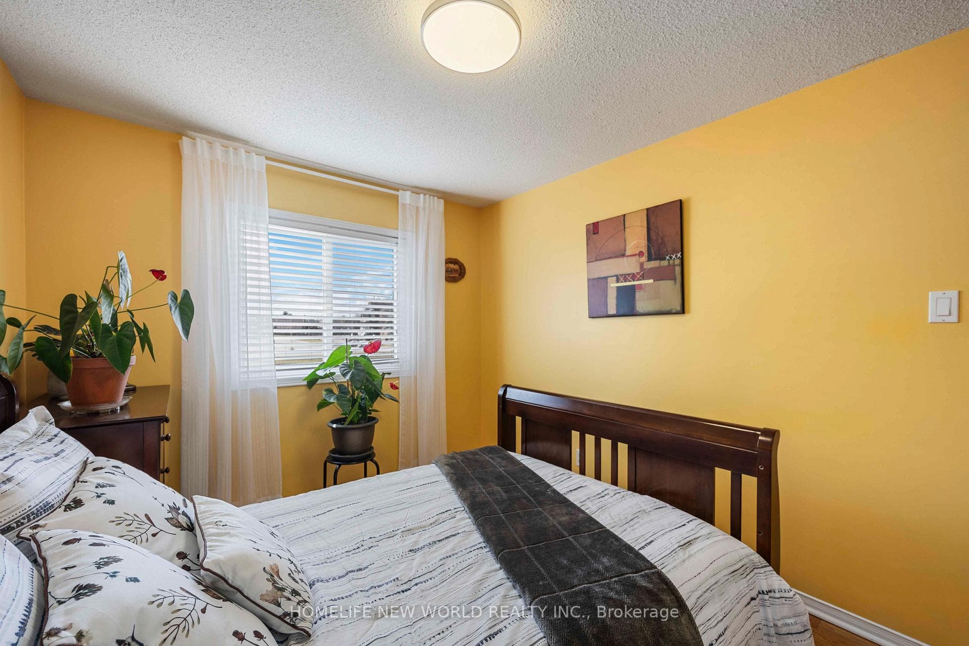 48 Mccullock Crescent photo 21