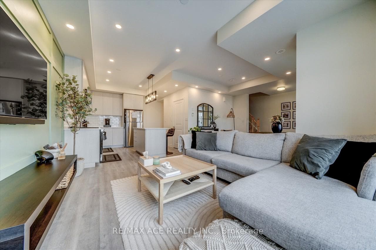 2550 Castlegate Crossing N/A Unit 213 photo 6