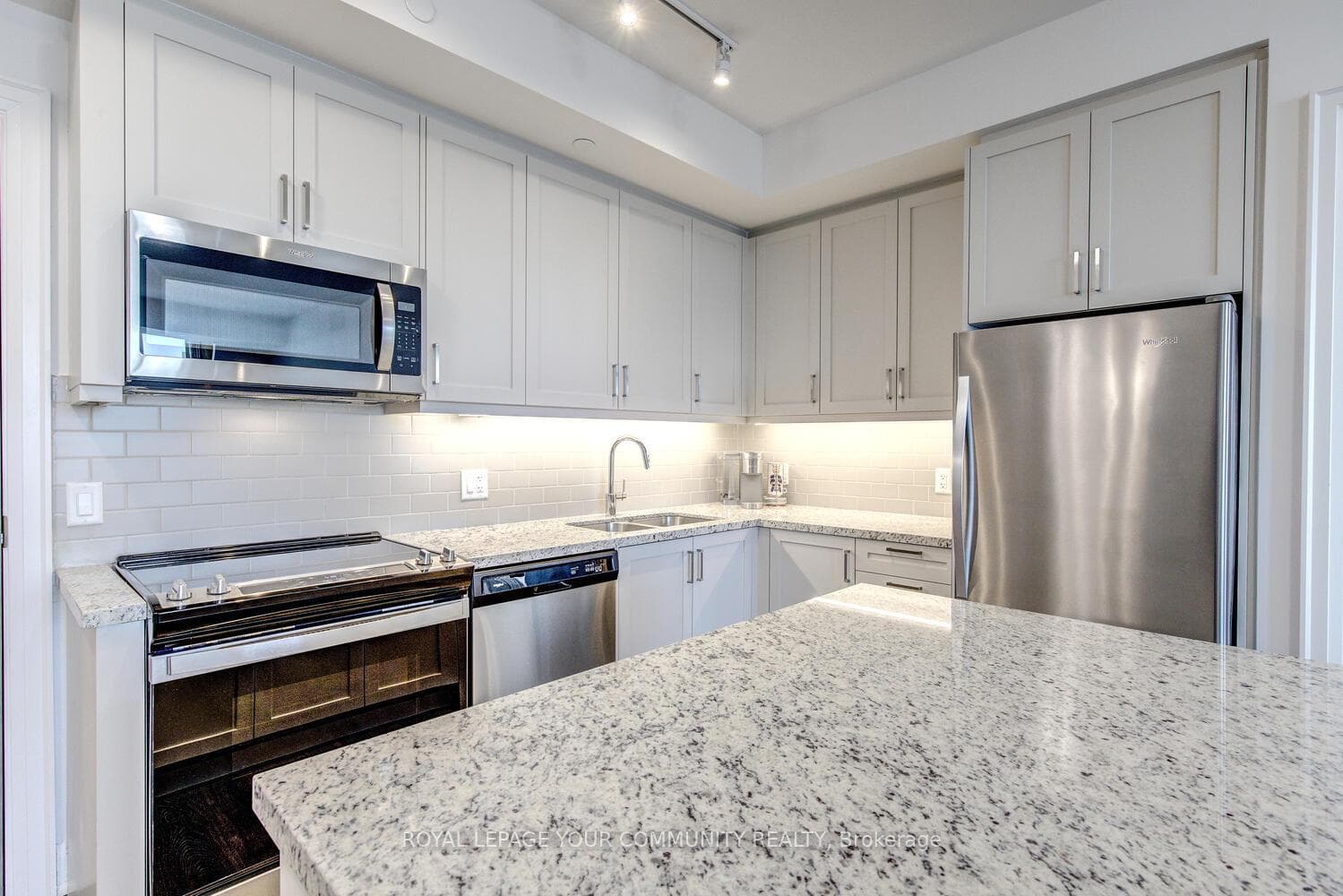 20 Gatineau Drive Unit 1206E photo 10