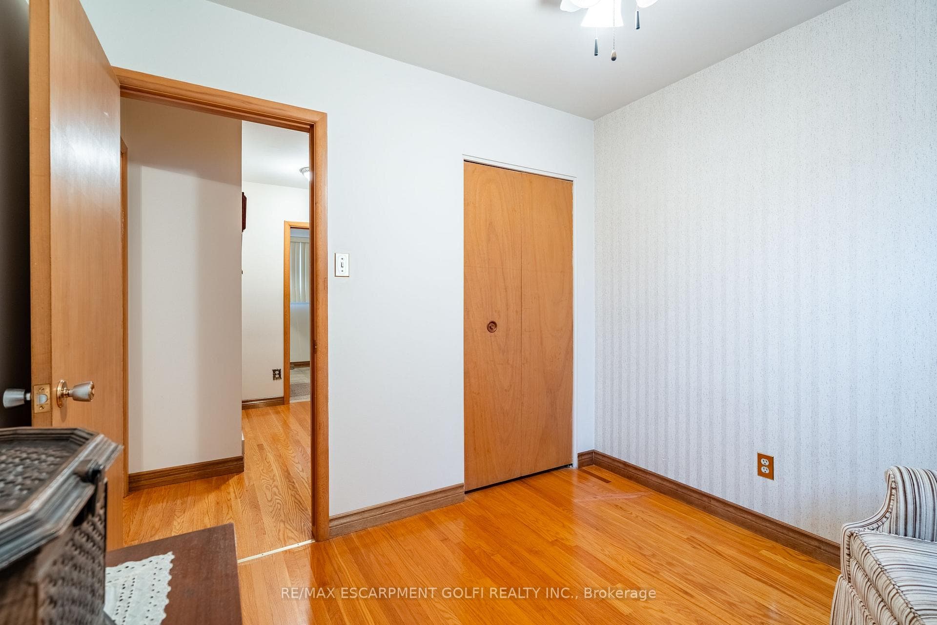 2 Croydon Court photo 26
