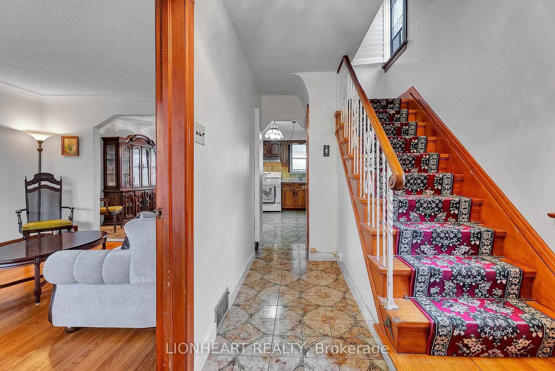 7 Trowell Avenue photo 11