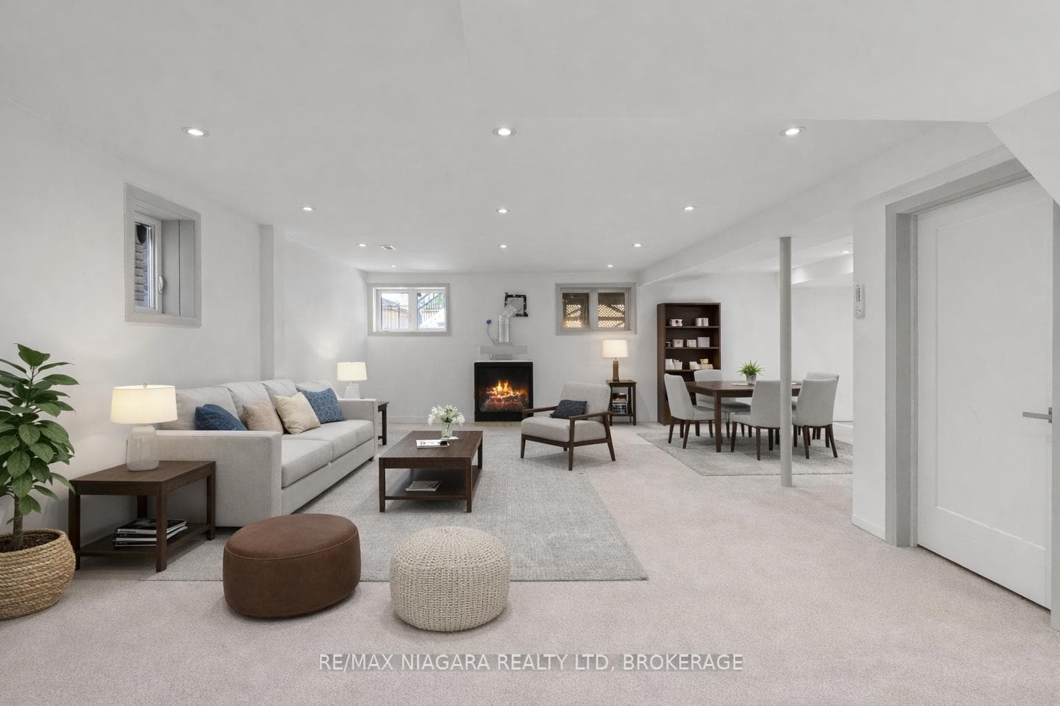Virtual Carpet Floor & Staging Example.