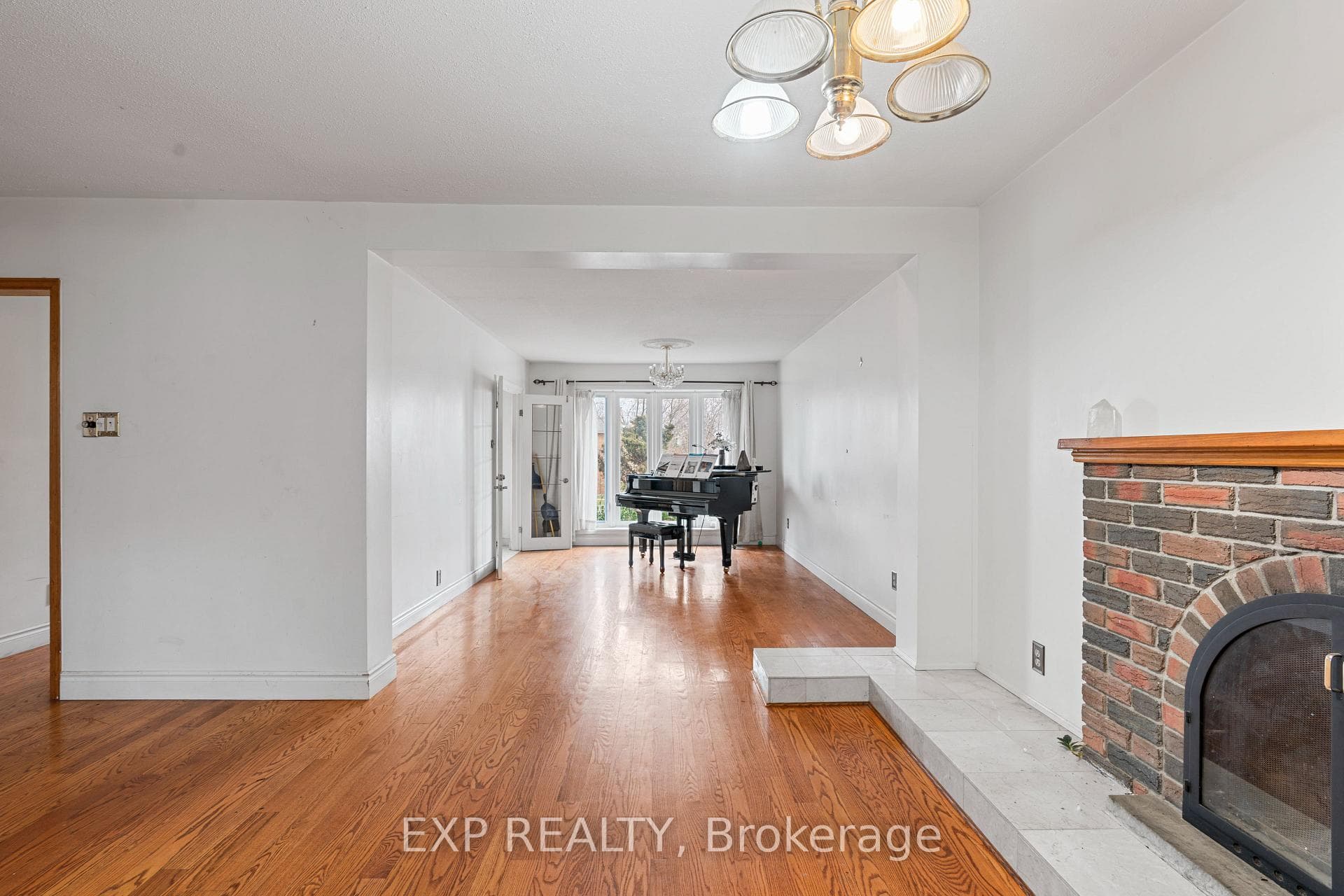 2210 Thorn Lodge Drive photo 15