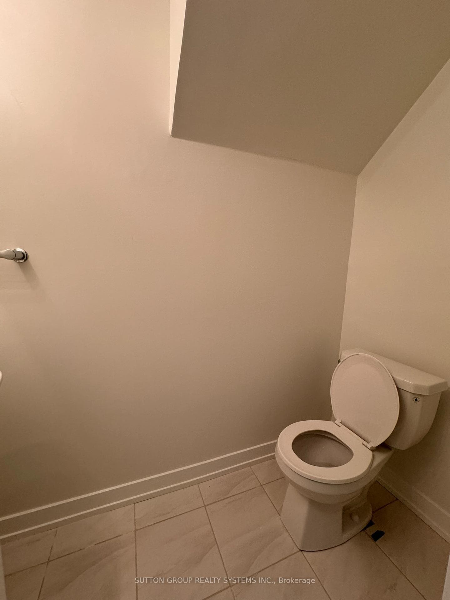 3566 Colonial Drive Unit 9 photo 9