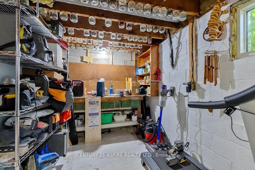 131 IRVING Street photo 21