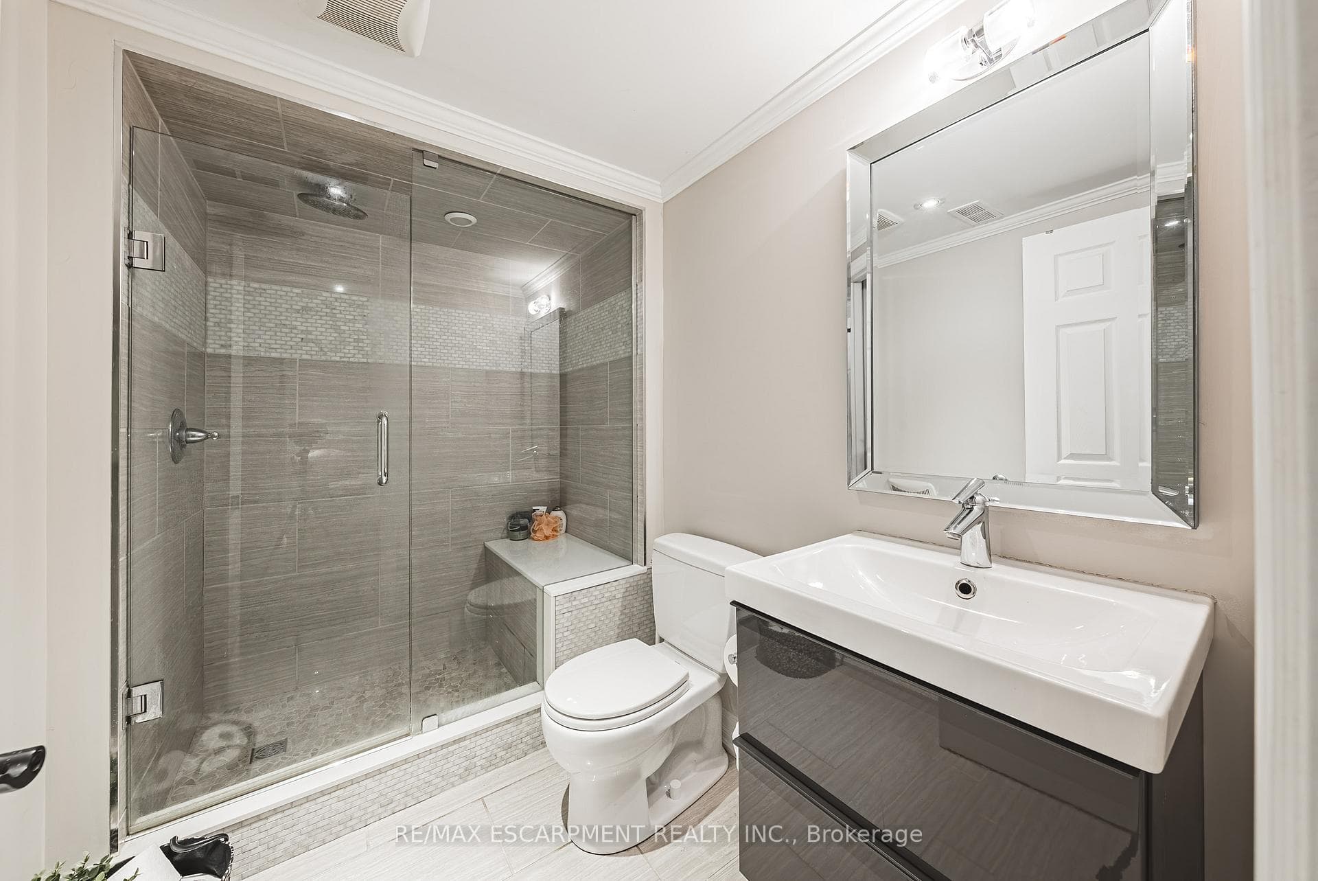 4030 Grapehill Avenue photo 27