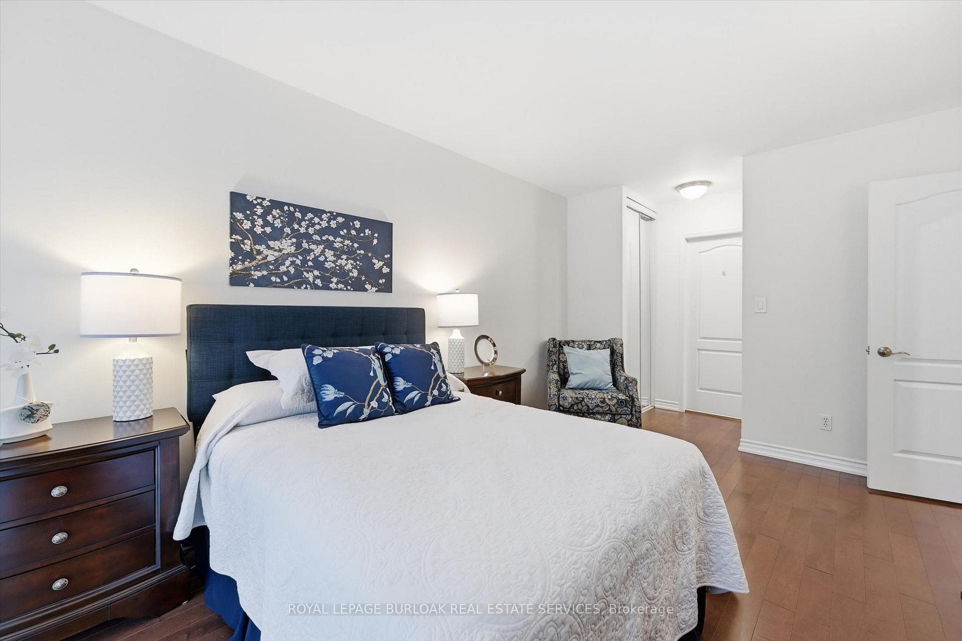 1276 Maple Crossing Boulevard Unit 110 photo 16
