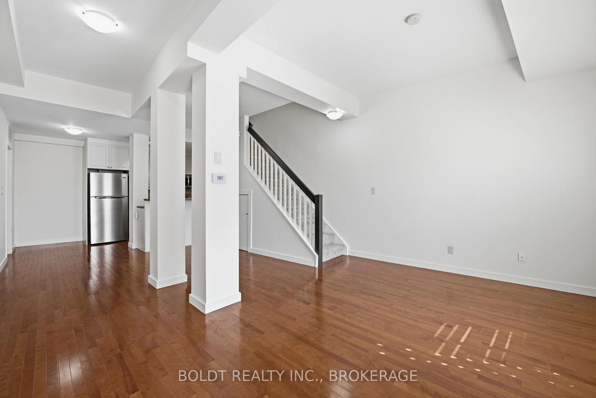 49 ONTARIO Street Unit 8 photo 6