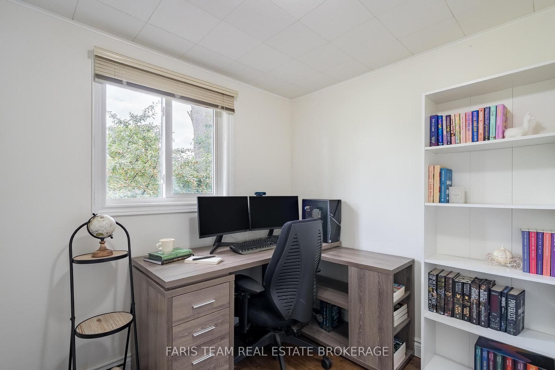1067 Park Place photo 18