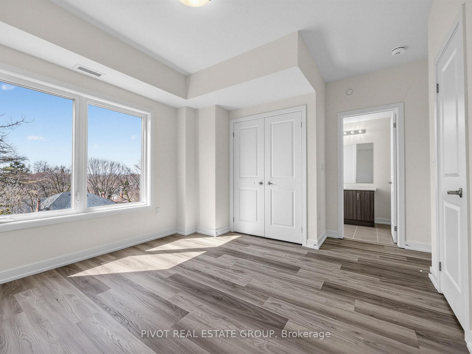 58 Elizabeth Street Unit 2408 photo 23