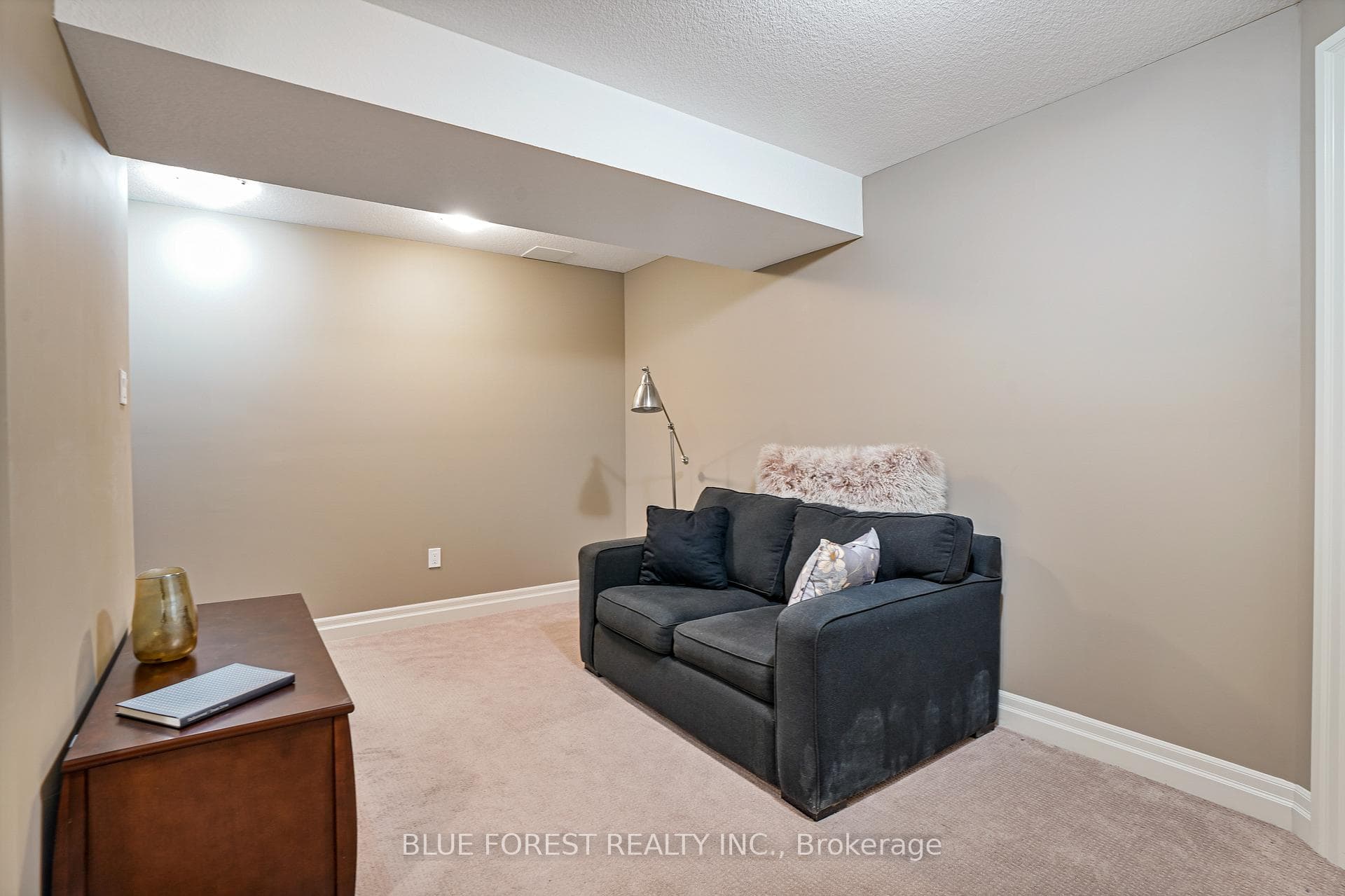 2081 Wallingford Avenue Unit 7 photo 29