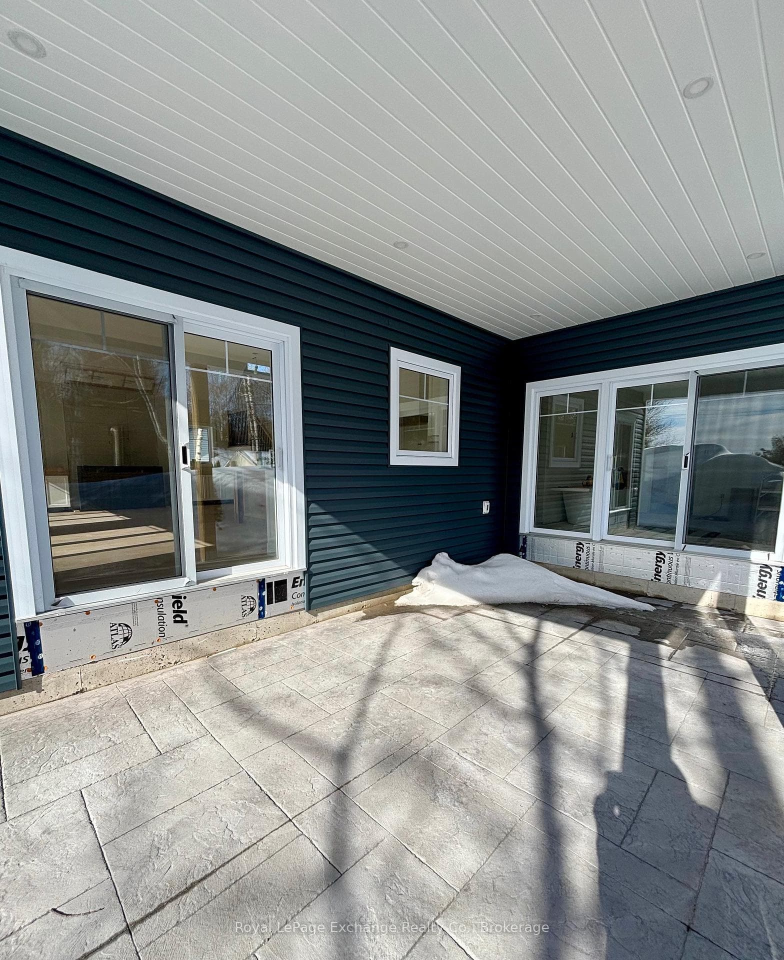161 HURON Road photo 28