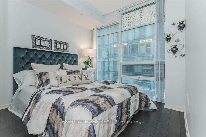 36 Lisgar Street Unit 812W photo 8