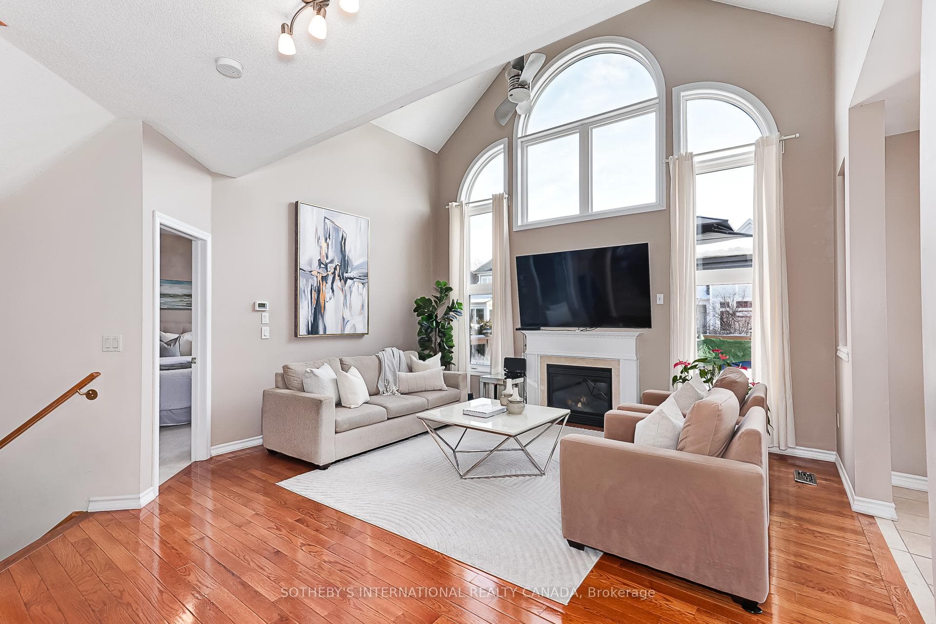 9 Waterpond Place photo 9