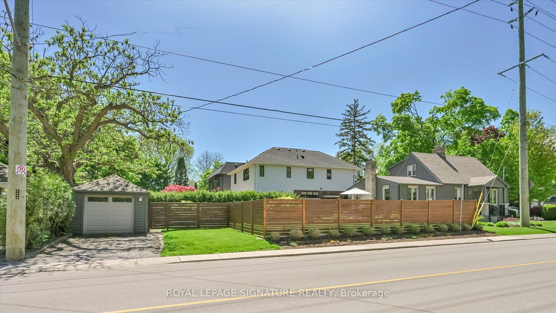 386 Allan Street photo 6