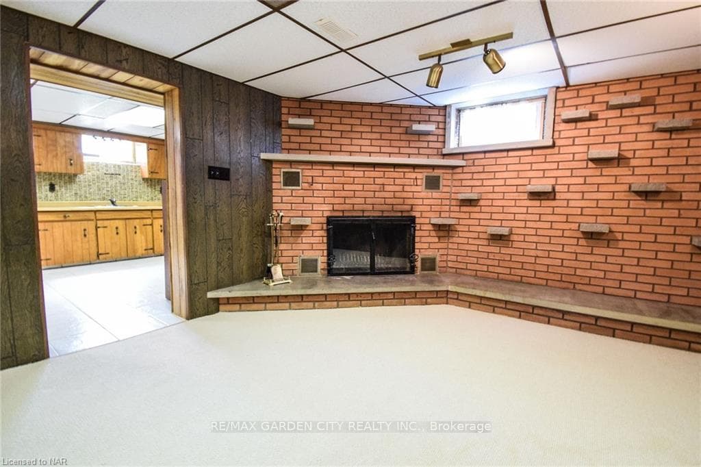 8 Terrace Avenue photo 26