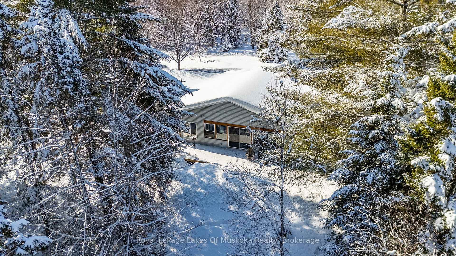 57 Hiawatha Drive photo 43