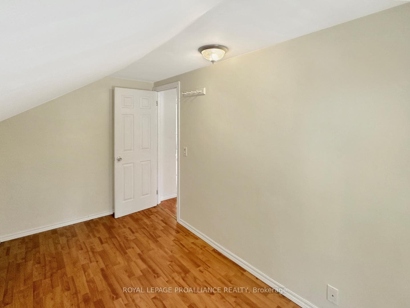 205 St Lawrence Street photo 25