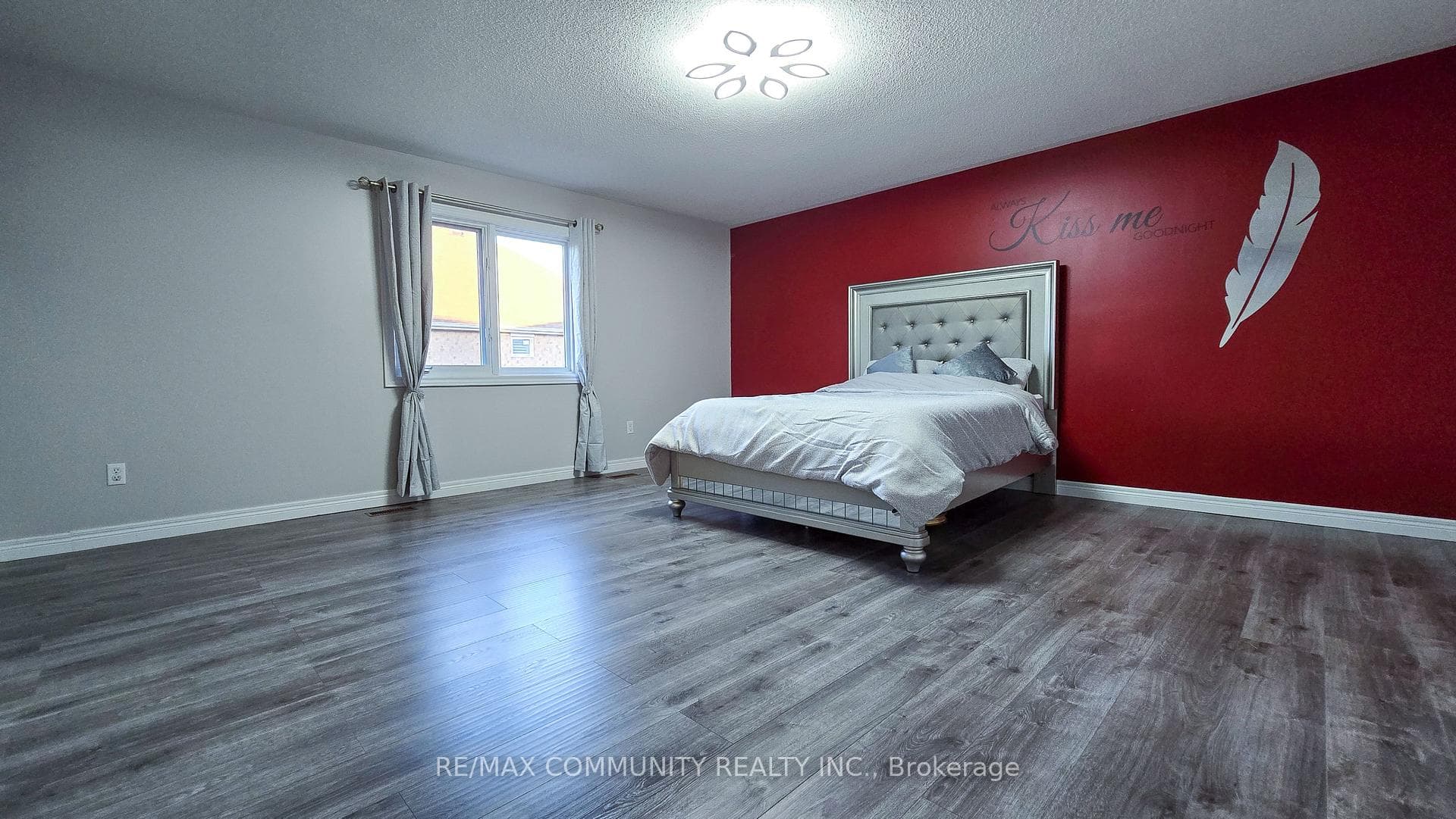 553 Hartley Boulevard photo 14