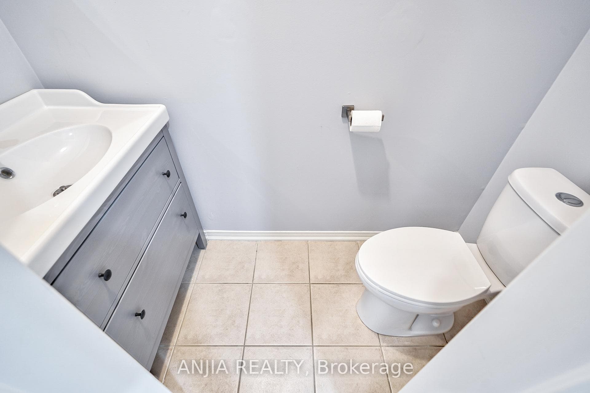60 Thoroughbred Way photo 6